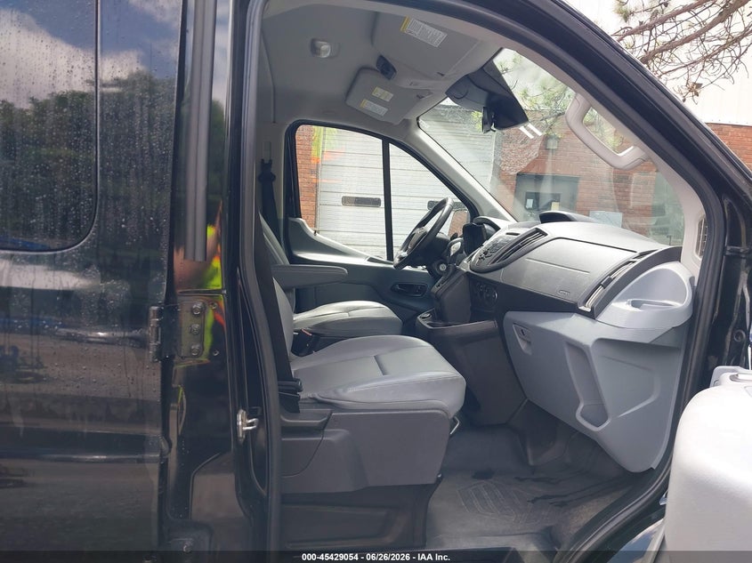 2018 Ford Transit-350 VIN 1FBZX2ZM4JKA99825 IAAI salvage auction — NORMAL WEAR, Sf97 (New York), sold $21,000 on 2026-07-23 (photo 5)