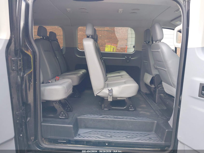 2018 Ford Transit-350 VIN 1FBZX2ZM4JKA99825 IAAI salvage auction — NORMAL WEAR, Sf97 (New York), sold $21,000 on 2026-07-23 (photo 8)