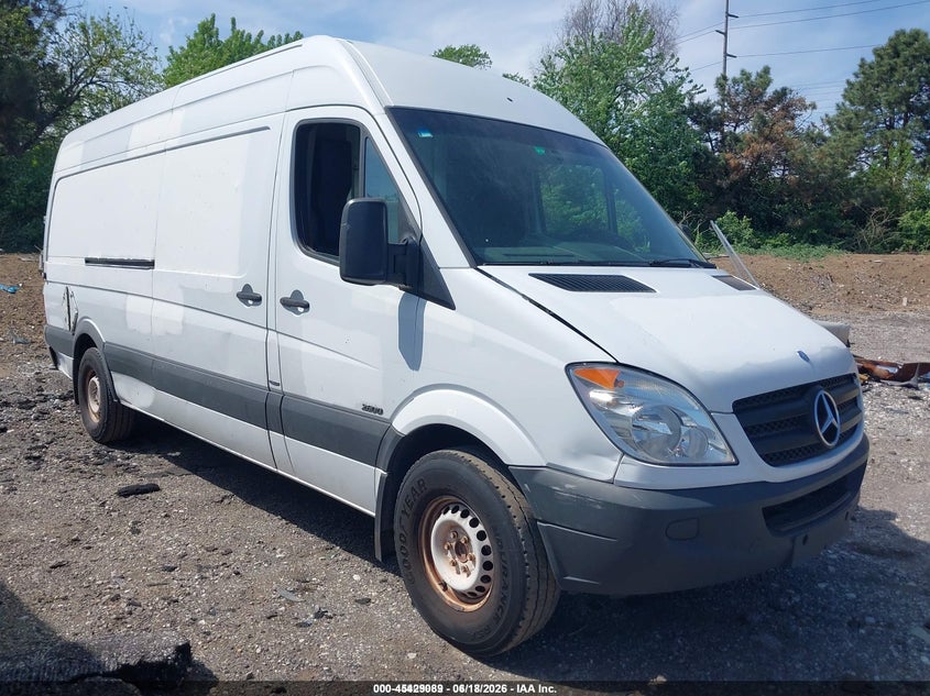 2012 Mercedes-benz Sprinter VIN WD3PE8CB4C5683799 IAAI salvage auction — RIGHT SIDE, Clear (Florida), sold $1,650 on 2026-07-29 (photo 1)