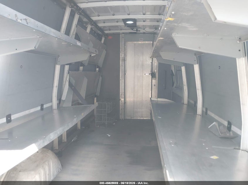 2012 Mercedes-benz Sprinter VIN WD3PE8CB4C5683799 IAAI salvage auction — RIGHT SIDE, Clear (Florida), sold $1,650 on 2026-07-29 (photo 8)