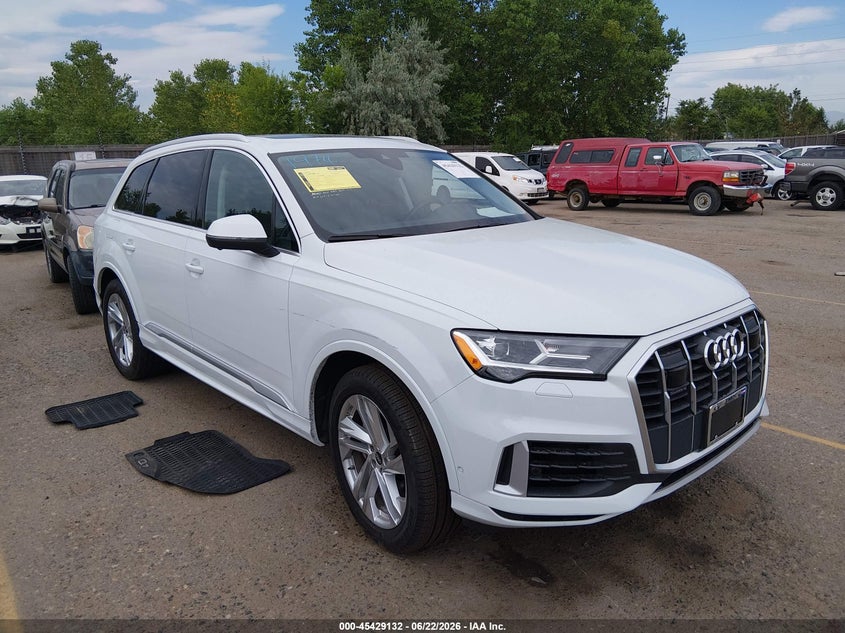2022 Audi Q7 VIN WA1LXBF77ND020555 IAAI salvage auction — SIDE, Salvage (Arizona), sold $16,700 on 2026-07-27 (photo 1)