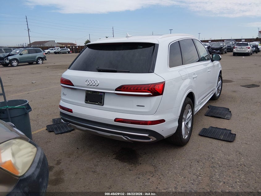 2022 Audi Q7 VIN WA1LXBF77ND020555 IAAI salvage auction — SIDE, Salvage (Arizona), sold $16,700 on 2026-07-27 (photo 4)