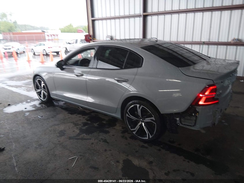 2024 Volvo S60 VIN 7JRL12TK8RG324001 IAAI salvage auction — REAR END, Wait Title, sold $9,900 on 2026-08-30 (photo 3)