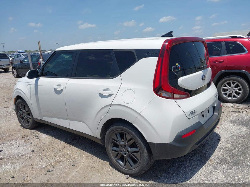 2020 Kia Soul VIN KNDJ33AU6L7718209 IAAI salvage auction — NORMAL WEAR, Original (Texas), sold $5,050 on 2026-07-13 (photo 3)