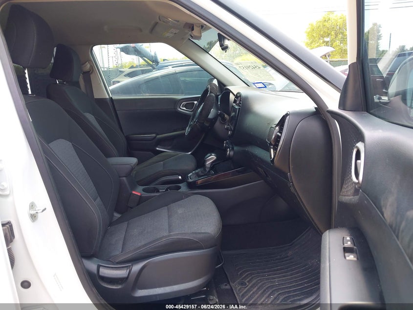 2020 Kia Soul VIN KNDJ33AU6L7718209 IAAI salvage auction — NORMAL WEAR, Original (Texas), sold $5,050 on 2026-07-13 (photo 5)