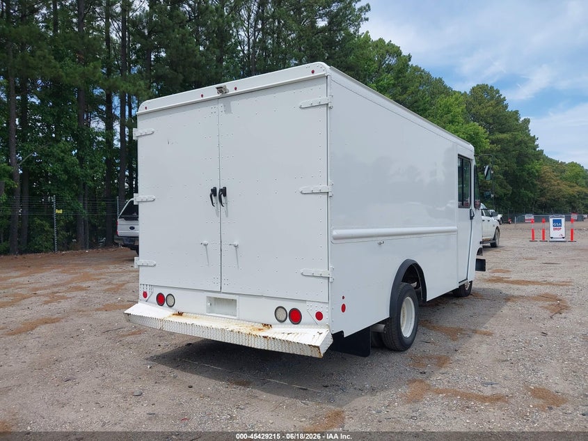 2016 Ford E-350 VIN 1FC3E3KS1GDC55354 IAAI salvage auction — NORMAL WEAR, SF97 (Virginia), sold $18,000 on 2026-07-22 (photo 4)