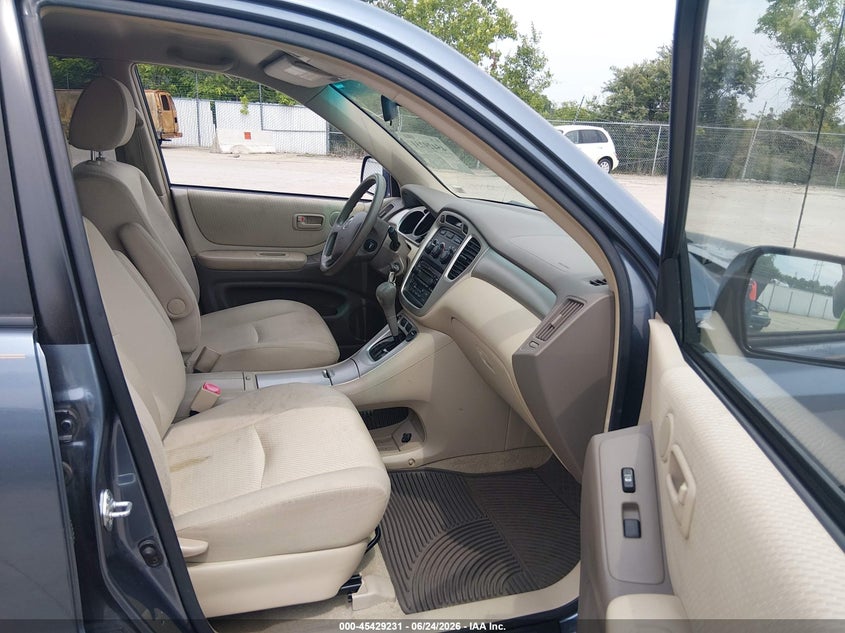 2006 Toyota Highlander VIN JTEDP21A460106830 IAAI salvage auction — NORMAL WEAR, Clear (Missouri), sold $4,250 on 2026-07-07 (photo 5)