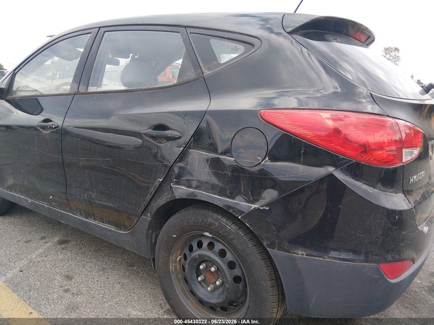 2011 Hyundai Tucson VIN KM8JT3AB9BU120206 IAAI salvage auction — NORMAL WEAR, Clear (Washington), sold $350 on 2026-07-28 (photo 6)