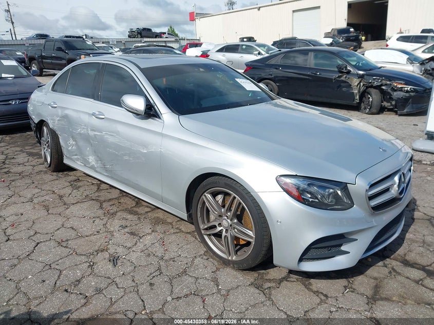 2017 Mercedes-benz E-klasse VIN WDDZF4JB1HA058871 IAAI salvage auction — ALL OVER, Salvage Title, sold $3,550 on 2026-08-07 (photo 1)