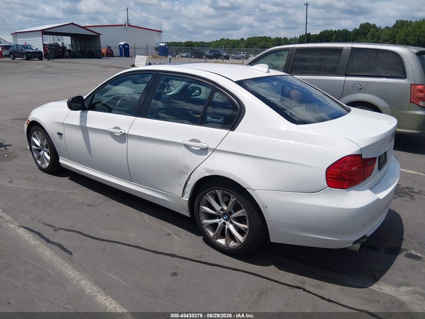 2010 BMW 3 series VIN WBAPH7G57ANM51221 IAAI salvage auction — REAR END, Salvage (North Carolina), sold $1,200 on 2026-07-15 (photo 3)
