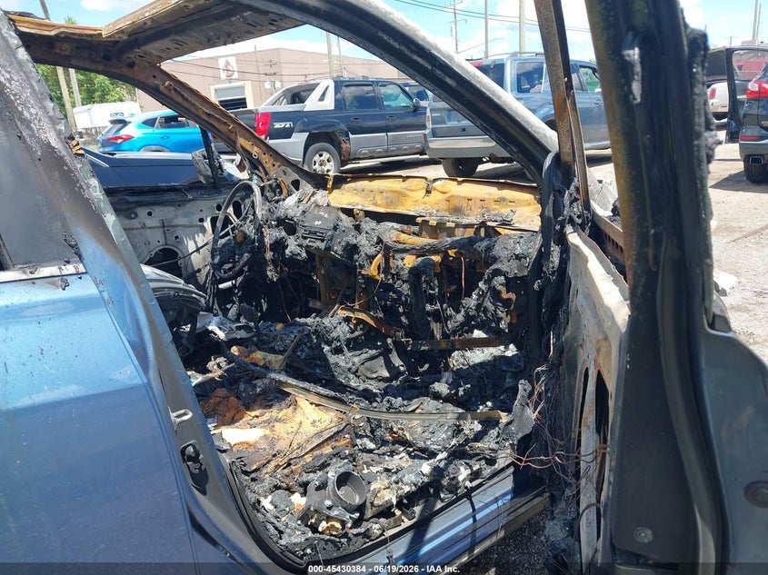 2020 Subaru Forester VIN JF2SKAXC1LH475303 IAAI salvage auction — Burn Engine, Scrap (Michigan), sold $225 on 2026-07-09 (photo 5)
