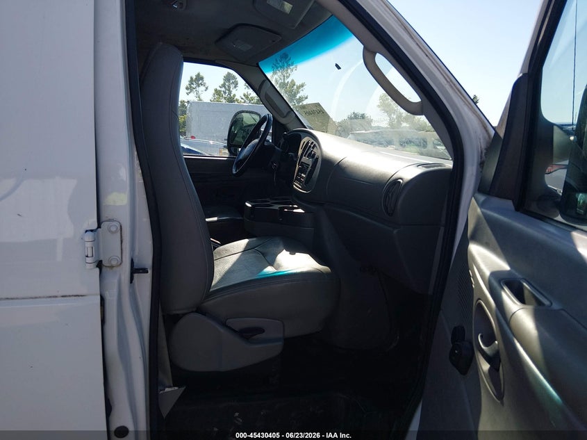 2007 Ford E 250 VIN 1FTNE24W57DB30280 IAAI salvage auction — NORMAL WEAR, Clear (Missouri), sold $300 on 2026-07-07 (photo 8)
