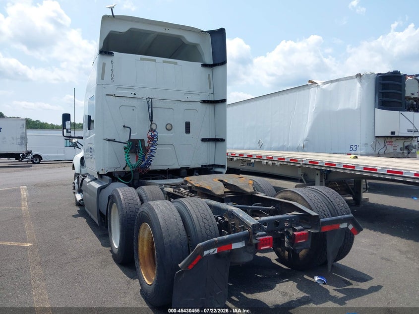 2019 International VIN 3HSDZAPR8KN573313 IAAI salvage auction — REPOSSESSION, Original (West Virginia), sold $5,700 on 2026-07-29 (photo 3)