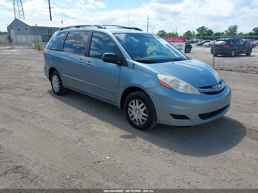2008 Toyota Sienna VIN 5TDZK23C58S147054 IAAI salvage auction — FRONT END, Salvage (Delaware), sold $325 on 2026-07-20 (photo 1)