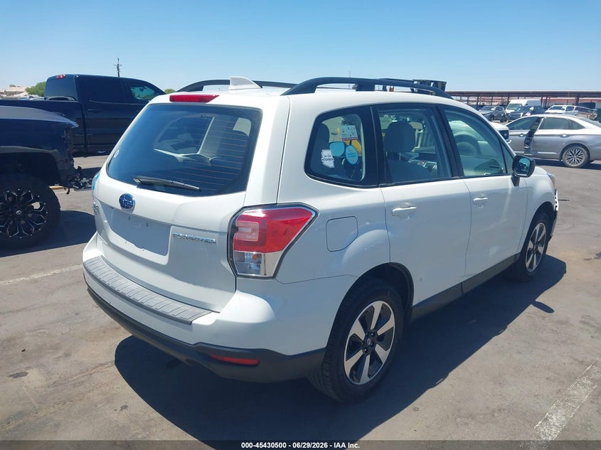 2018 Subaru Forester VIN JF2SJABC7JH604068 IAAI salvage auction — SIDE, Salvage Title, sold $1,250 on 2026-07-28 (photo 4)