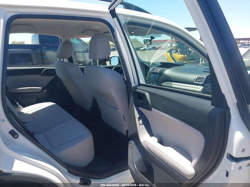 2018 Subaru Forester VIN JF2SJABC7JH604068 IAAI salvage auction — SIDE, Salvage Title, sold $1,250 on 2026-07-28 (photo 8)