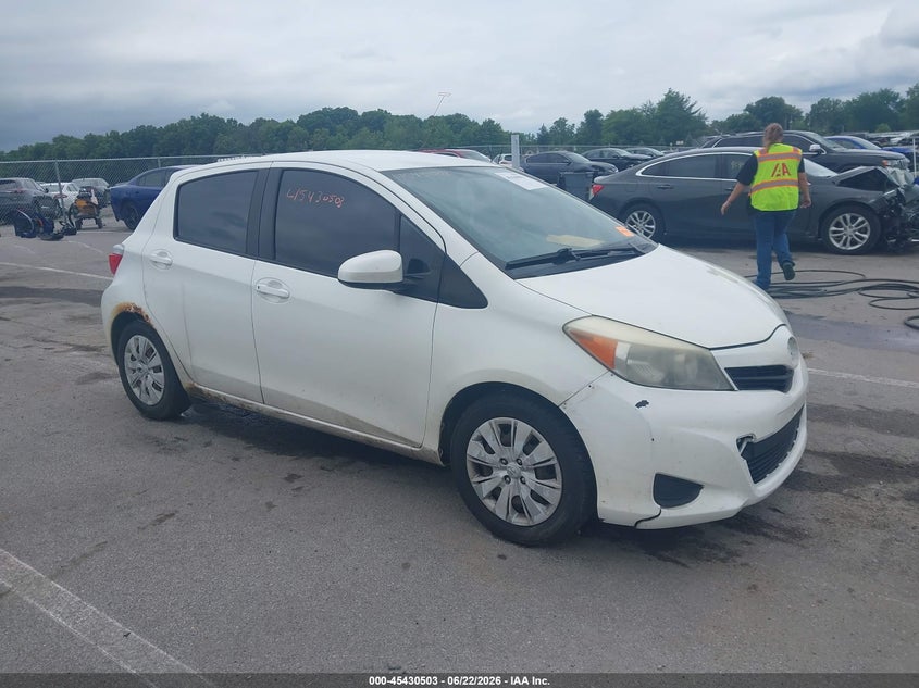 2014 Toyota Yaris VIN VNKKTUD32EA006208 IAAI salvage auction — LEFT FRONT, Clear (Indiana), sold $925 on 2026-07-24 (photo 1)