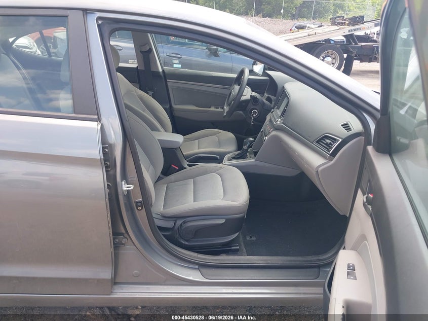 2017 Hyundai Elantra VIN KMHD84LF6HU154746 IAAI salvage auction — REAR END, Salvage Title, sold $1,500 on 2026-07-24 (photo 5)