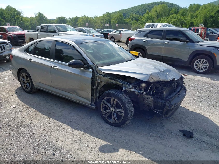 2020 Volkswagen Jetta VIN 3VWCB7BU2LM045634 IAAI salvage auction — FRONT END, Clear (Virginia), sold $2,900 on 2026-07-11 (photo 1)