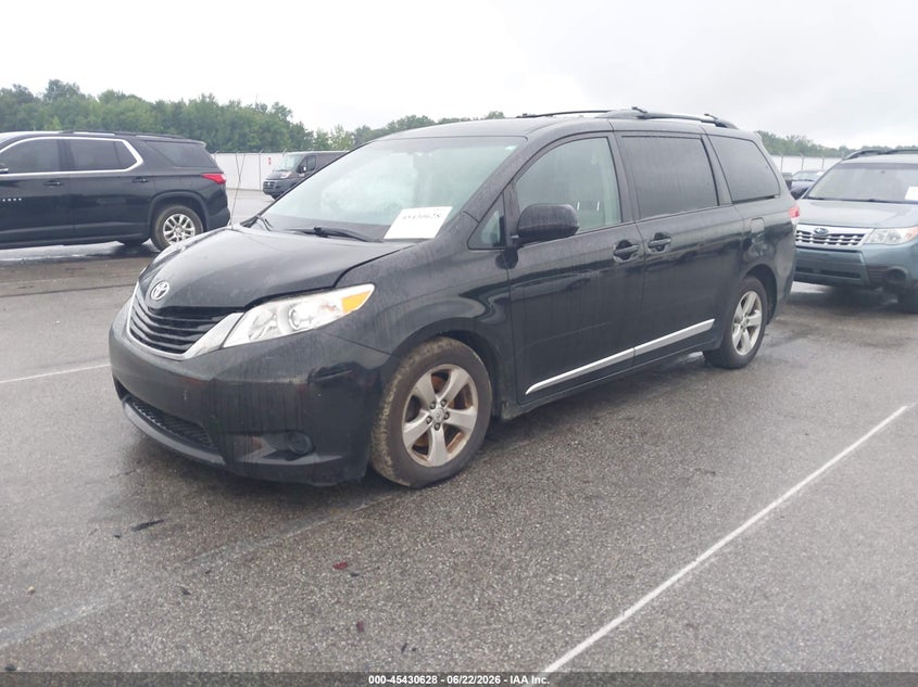 2013 Toyota Sienna VIN 5TDKK3DC7DS304924 IAAI salvage auction — RIGHT FRONT, Salvage (Indiana), sold $1,775 on 2026-07-16 (photo 2)