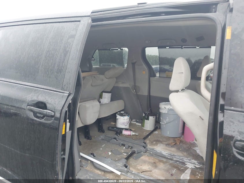 2013 Toyota Sienna VIN 5TDKK3DC7DS304924 IAAI salvage auction — RIGHT FRONT, Salvage (Indiana), sold $1,775 on 2026-07-16 (photo 8)