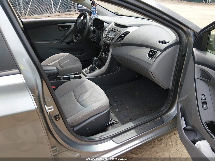 2016 Hyundai Elantra VIN KMHDH4AE5GU621938 IAAI salvage auction — NORMAL WEAR, Clear (Virginia), sold $450 on 2026-07-30 (photo 5)
