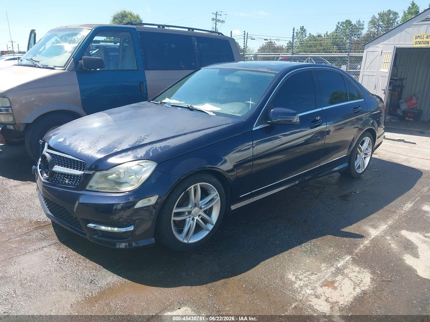 2012 Mercedes-benz C-klasse VIN WDDGF4HB1CR212843 IAAI salvage auction — FRONT END, Salvage (North Carolina), sold $425 on 2026-07-29 (photo 2)