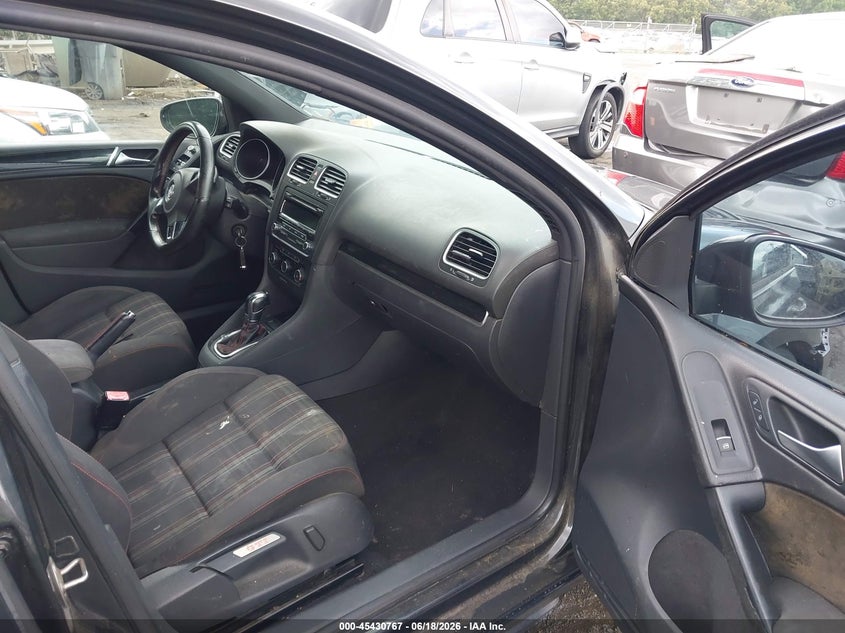 2013 Volkswagen Gti VIN WVWHV7AJ2DW059154 IAAI salvage auction — NORMAL WEAR, Clear (Missouri), sold $700 on 2026-07-16 (photo 5)