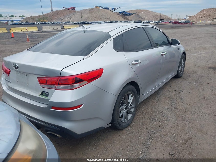 2019 Kia Optima VIN 5XXGT4L38KG297233 IAAI salvage auction — NORMAL WEAR, Clear (New York), sold $2,525 on 2026-07-24 (photo 4)