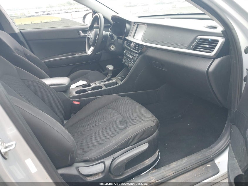 2019 Kia Optima VIN 5XXGT4L38KG297233 IAAI salvage auction — NORMAL WEAR, Clear (New York), sold $2,525 on 2026-07-24 (photo 5)