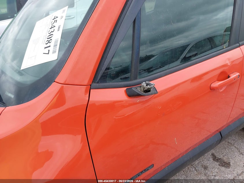 2018 Jeep Renegade VIN ZACCJBAB7JPH52974 IAAI salvage auction — ROOF, Salvage (Illinois), sold $1,450 on 2026-08-19 (photo 6)