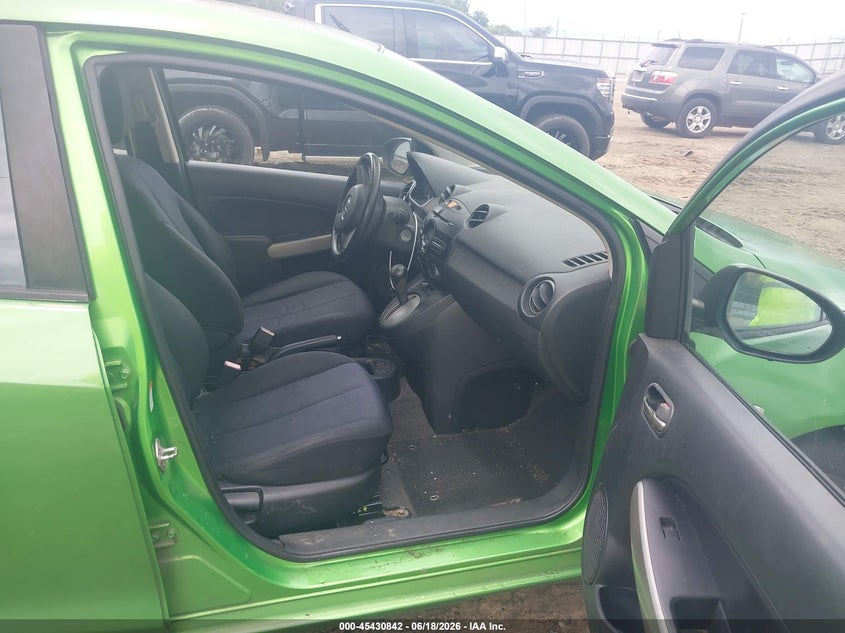 2011 Mazda 2 VIN JM1DE1HY3B0103192 IAAI salvage auction — NORMAL WEAR, Clear (Georgia), sold $475 on 2026-07-09 (photo 5)