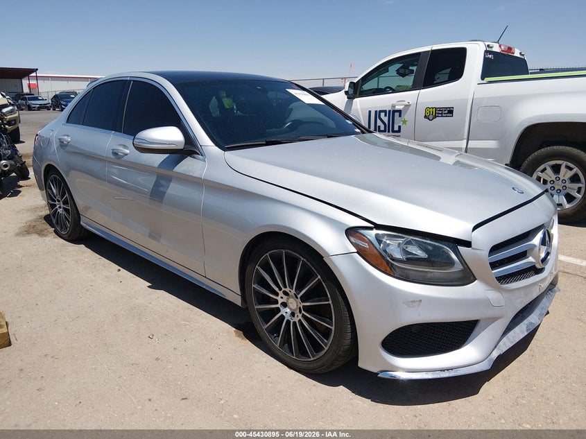 2015 Mercedes-benz C-klasse VIN 55SWF4JB5FU079187 IAAI salvage auction — WATER/FLOOD, Salvage Title, sold $3,250 on 2026-07-22 (photo 1)