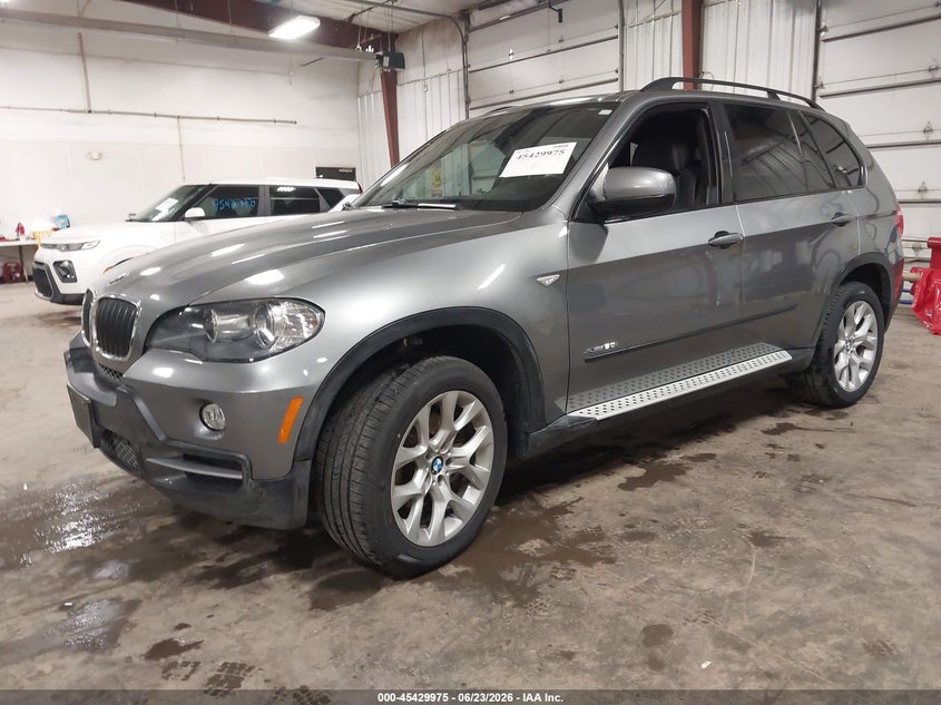 2009 BMW X5 VIN 5UXFE43529L275308 IAAI salvage auction — HAIL, Salvage (Iowa), sold $825 on 2026-07-10 (photo 2)