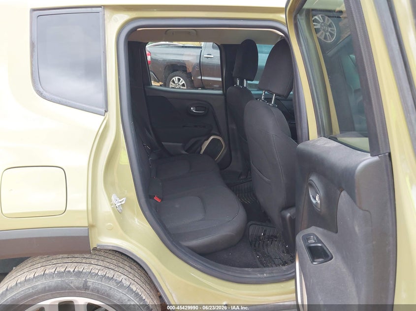 2015 Jeep Renegade VIN ZACCJABT2FPB82651 IAAI salvage auction — HAIL, Clear (Missouri), sold $2,350 on 2026-08-17 (photo 8)