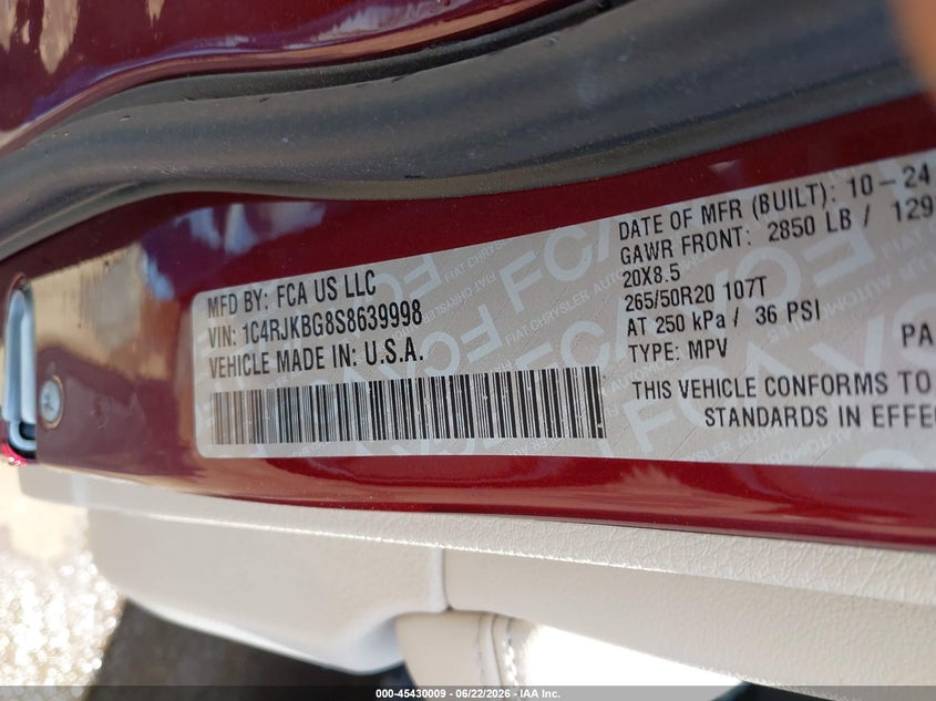 2025 Jeep Grand cherokee VIN 1C4RJKBG8S8639998 IAAI salvage auction — FRONT END, Clear (Oklahoma), sold $14,075 on 2026-09-09 (photo 9)