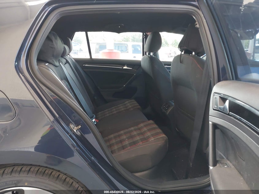 2017 Volkswagen Golf gti VIN 3VW5T7AU4HM033466 IAAI salvage auction — NORMAL WEAR, Clear (Florida), sold $2,950 on 2026-07-08 (photo 8)
