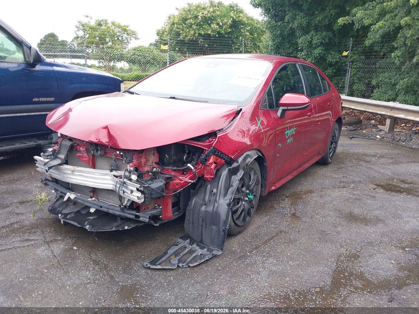 2022 Toyota Corolla VIN 5YFEPMAE4NP310104 IAAI salvage auction — FRONT END, Salvage (North Carolina), sold $4,450 on 2026-07-30 (photo 2)