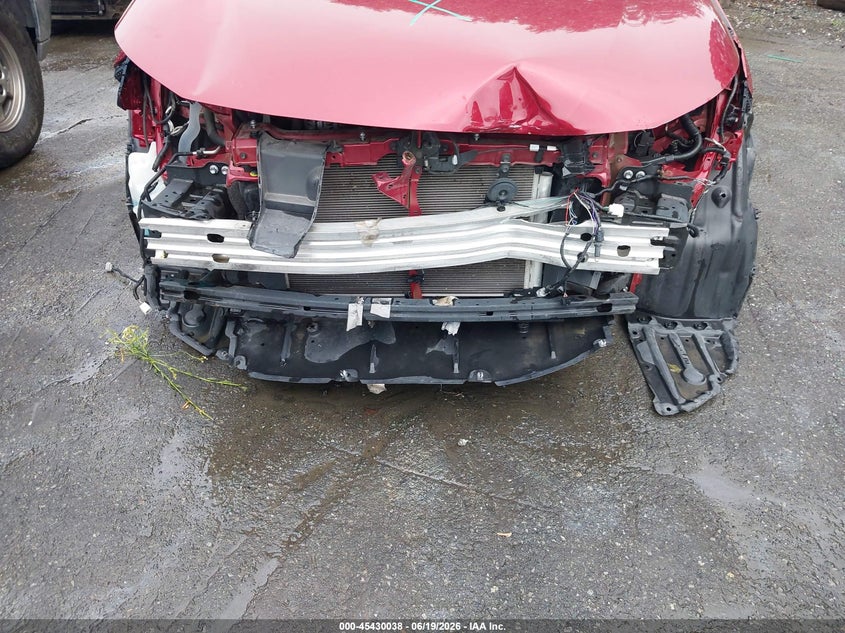 2022 Toyota Corolla VIN 5YFEPMAE4NP310104 IAAI salvage auction — FRONT END, Salvage (North Carolina), sold $4,450 on 2026-07-30 (photo 6)