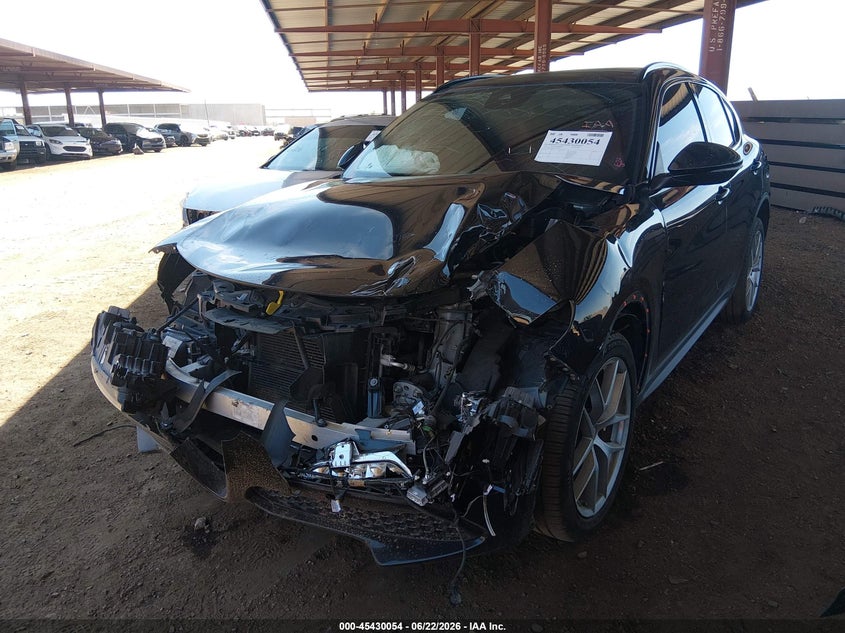 2018 Alfa romeo Stelvio VIN ZASFAKNN2J7C02507 IAAI salvage auction — FRONT END, Salvage (Arizona), sold $775 on 2026-07-21 (photo 2)