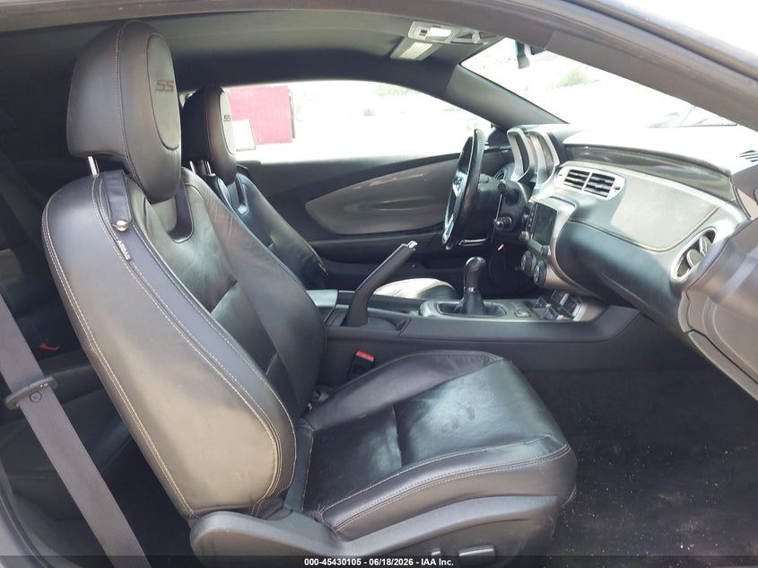 2015 Chevrolet Camaro VIN 2G1FJ1EW4F9223787 IAAI salvage auction — REAR END, Salvage Title, sold $8,500 on 2026-09-23 (photo 5)