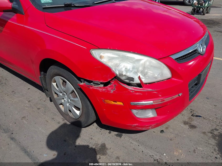 2010 Hyundai Elantra VIN KMHDC8AE3AU058062 IAAI salvage auction — RIGHT FRONT, Salvage (Connecticut), sold $450 on 2026-07-09 (photo 6)