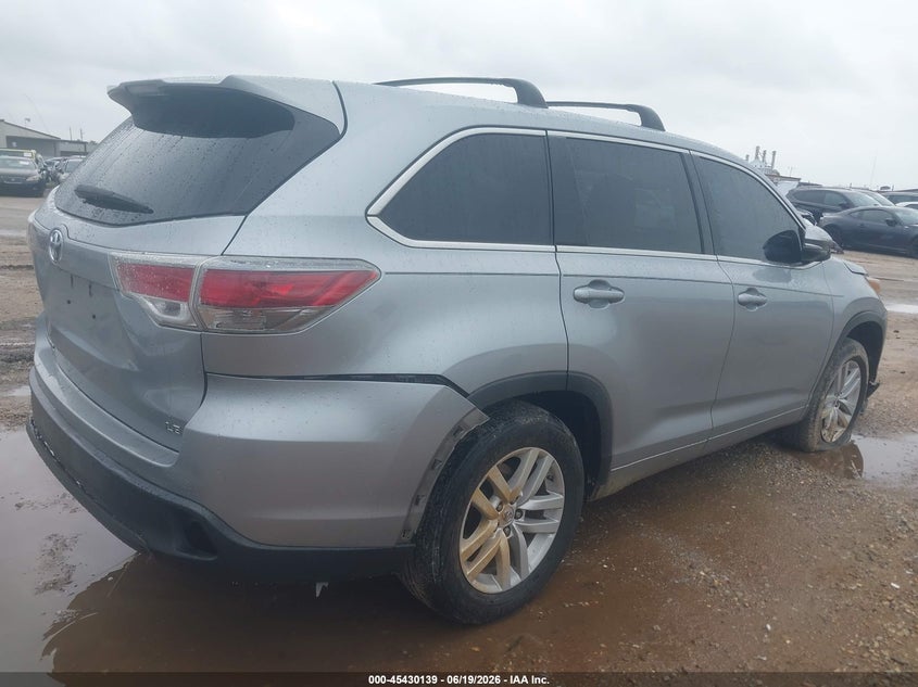 2015 Toyota Highlander VIN 5TDZKRFH8FS116507 IAAI salvage auction — FRONT END, Salvage (Alabama), sold $6,125 on 2026-07-14 (photo 4)