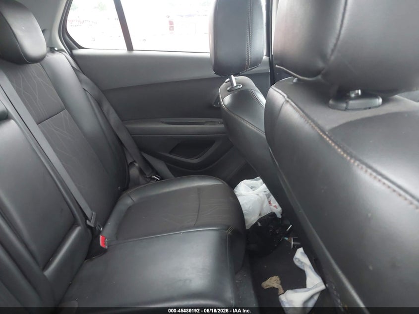 2021 Chevrolet Trax VIN KL7CJLSB6MB304676 IAAI salvage auction — FRONT END, Salvage Title, sold $25 on 2026-07-22 (photo 8)