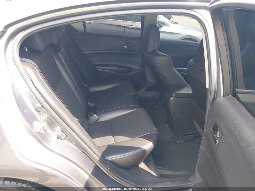 2013 Acura Ilx VIN 19VDE1F50DE002204 IAAI salvage auction — FRONT & REAR, Salvage - Greater Than 75% (Maryland), sold $1,000 on 2026-07-09 (photo 8)