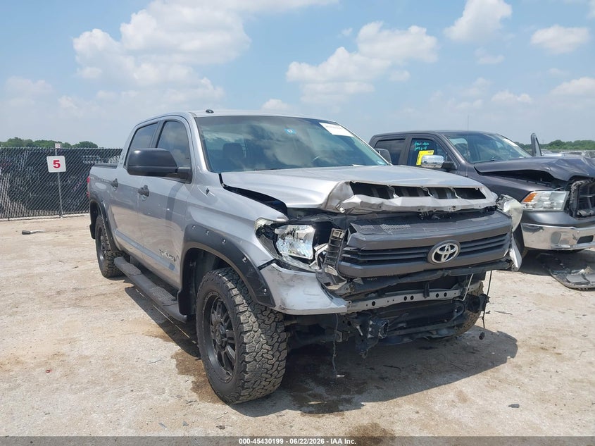 2014 Toyota Tundra VIN 5TFEM5F16EX080166 IAAI salvage auction — FRONT END, Original (Texas), sold $4,600 on 2026-07-31 (photo 1)