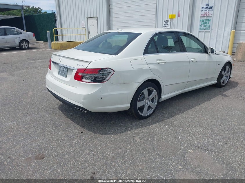 2012 Mercedes-benz E-class VIN WDDHF8JB2CA619686 IAAI salvage auction — NORMAL WEAR, Clear (New Jersey), sold $1,975 on 2026-07-28 (photo 4)