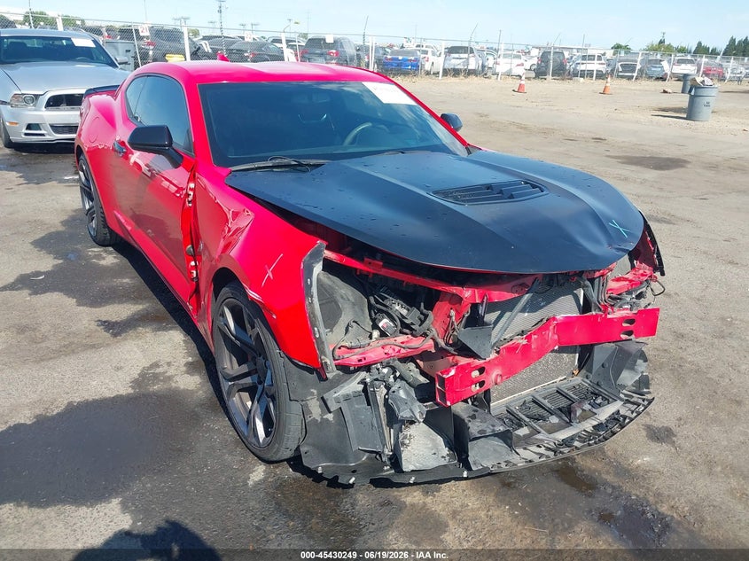 2019 Chevrolet Camaro VIN 1G1FE1R73K0138886 IAAI salvage auction — FRONT END, Salvage (California), sold $8,400 on 2026-07-10 (photo 1)
