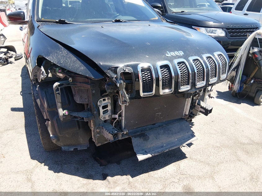2016 Jeep Cherokee VIN 1C4PJMDB0GW337564 IAAI salvage auction — FRONT END, Salvage (California), sold $1,850 on 2026-07-09 (photo 6)