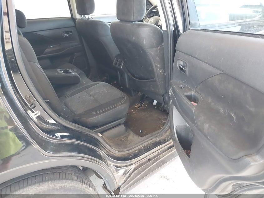 2020 Mitsubishi Outlander VIN JA4AZ3A36LZ026150 IAAI salvage auction — LEFT FRONT, Salvage Title, sold $850 on 2026-07-29 (photo 8)